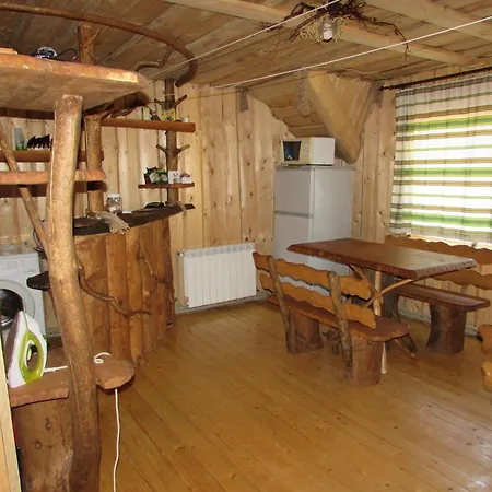 Lodge Nota Bene Mykulychyn