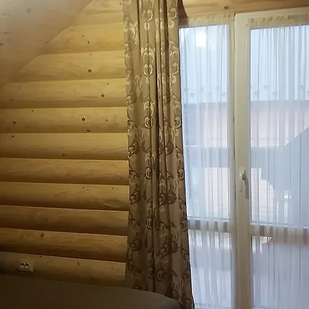 بيت خشبي Nota Bene *